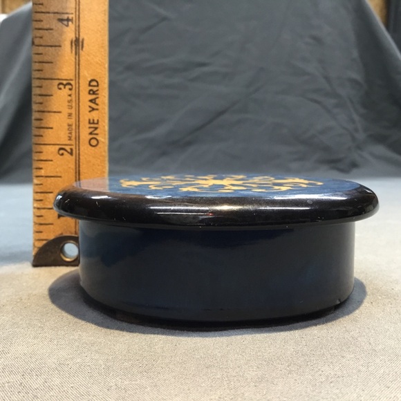 Notturno Intarsio Inlaid Wood Trinket/Keepsake Box - Picture 7 of 7